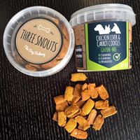 Three Snouts Chicken Liver & Carrot Cookies 125g